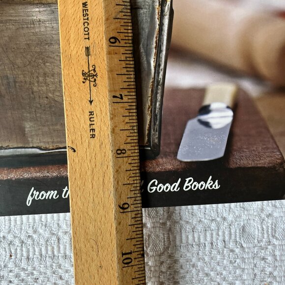 LIKE NEW - Amish Baking: Traditional Recipes for Bread, Cookies, Cakes, and Pies - Picture 7 of 10